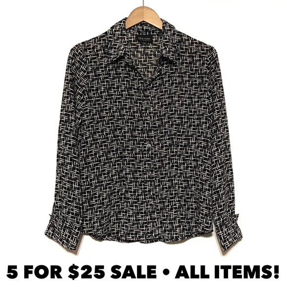 New York & Company Tops - New York & Co Printed Blouse